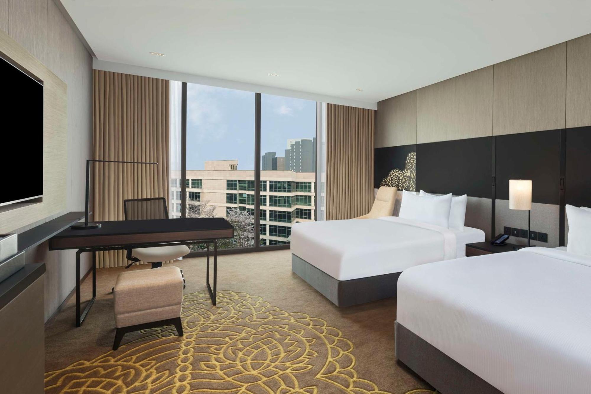 Hilton Bengaluru Embassy Manyata Business Park Hotel Bagian luar foto